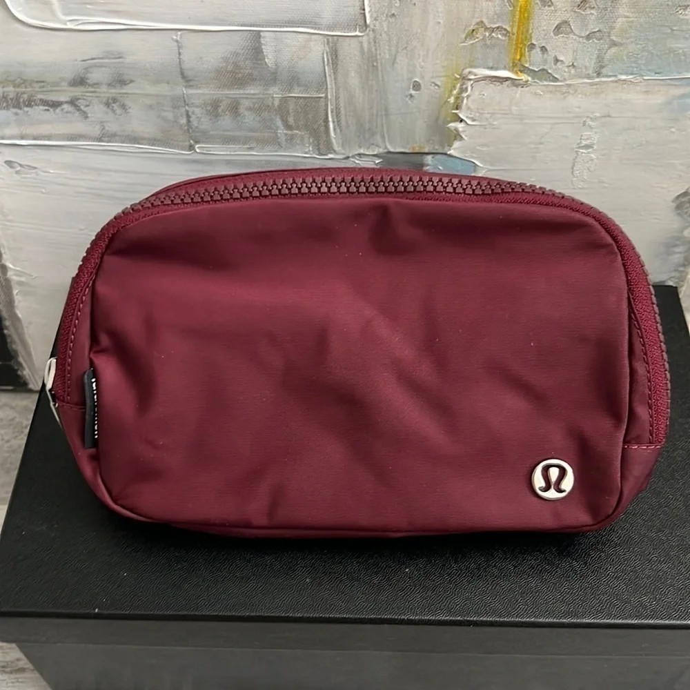 Lululemon Everywhere Belt Bag Red Merlot